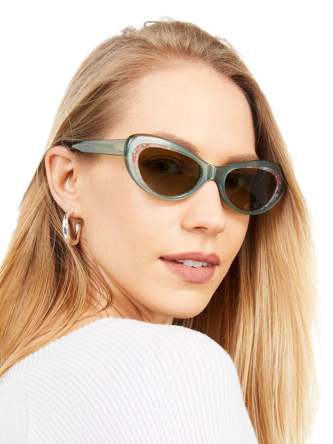 LIGHT GREEN AND PINK CLASSIC CAT EYE SUNGLASSES, GOLD METAL DETAILS. BROWN LENS. ART DECO DESIGN, LIMITED EDITION. DESIGNER EYEWEAR, LUXURY SUNGLASSES. CELEBRITY SUNGLASSES. FEMALE ENTREPRENEUR.