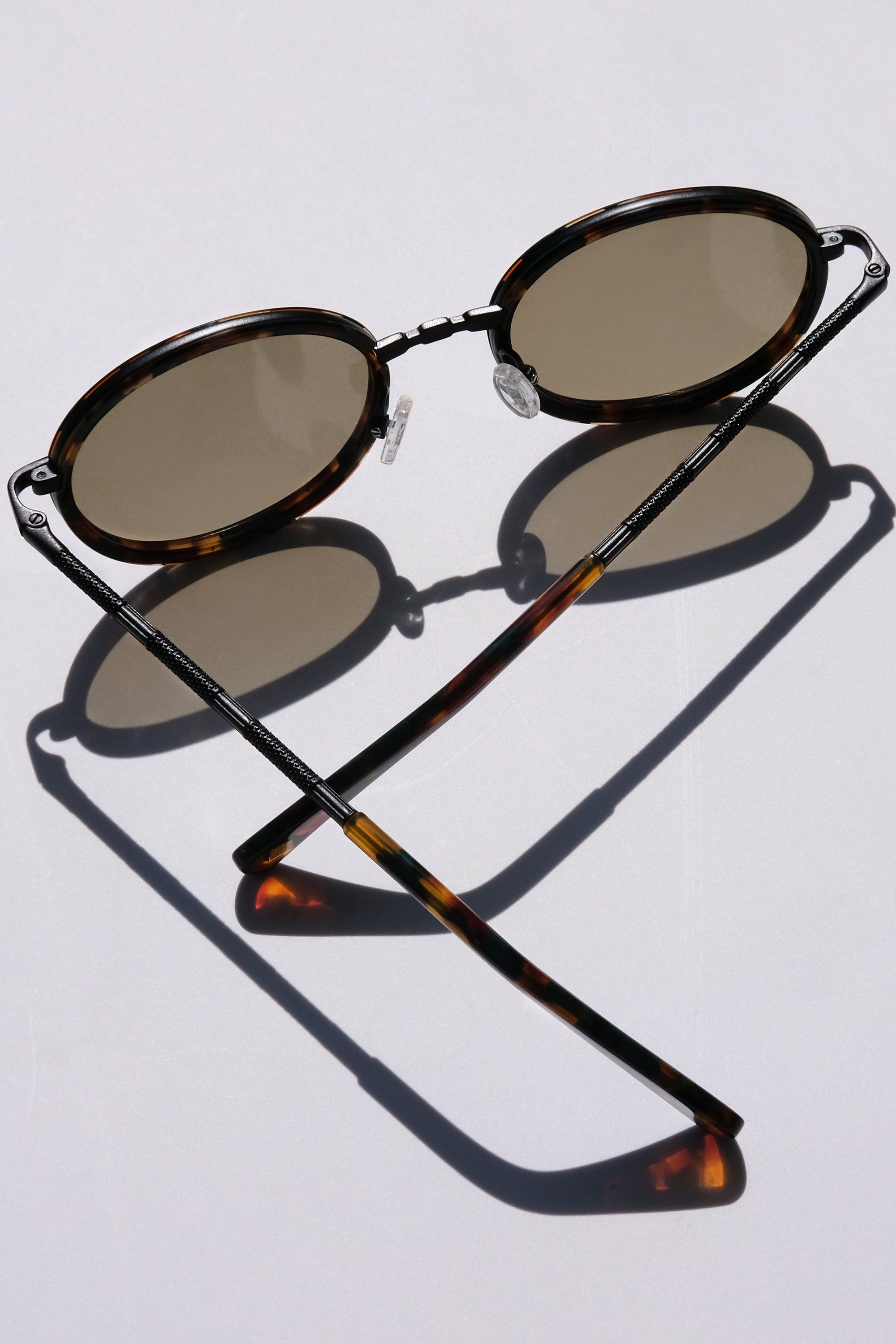 Unisex Glasses, Woman Owned Small business, Classic Round Sunglasses, Classic Oval Metal Glasses, Matte Black Accessories, Art Deco Inspired, Galapagos Island, Wanderlust inspo, marine iguana, eclectic fashion, luxury sunglasses, celebrity style