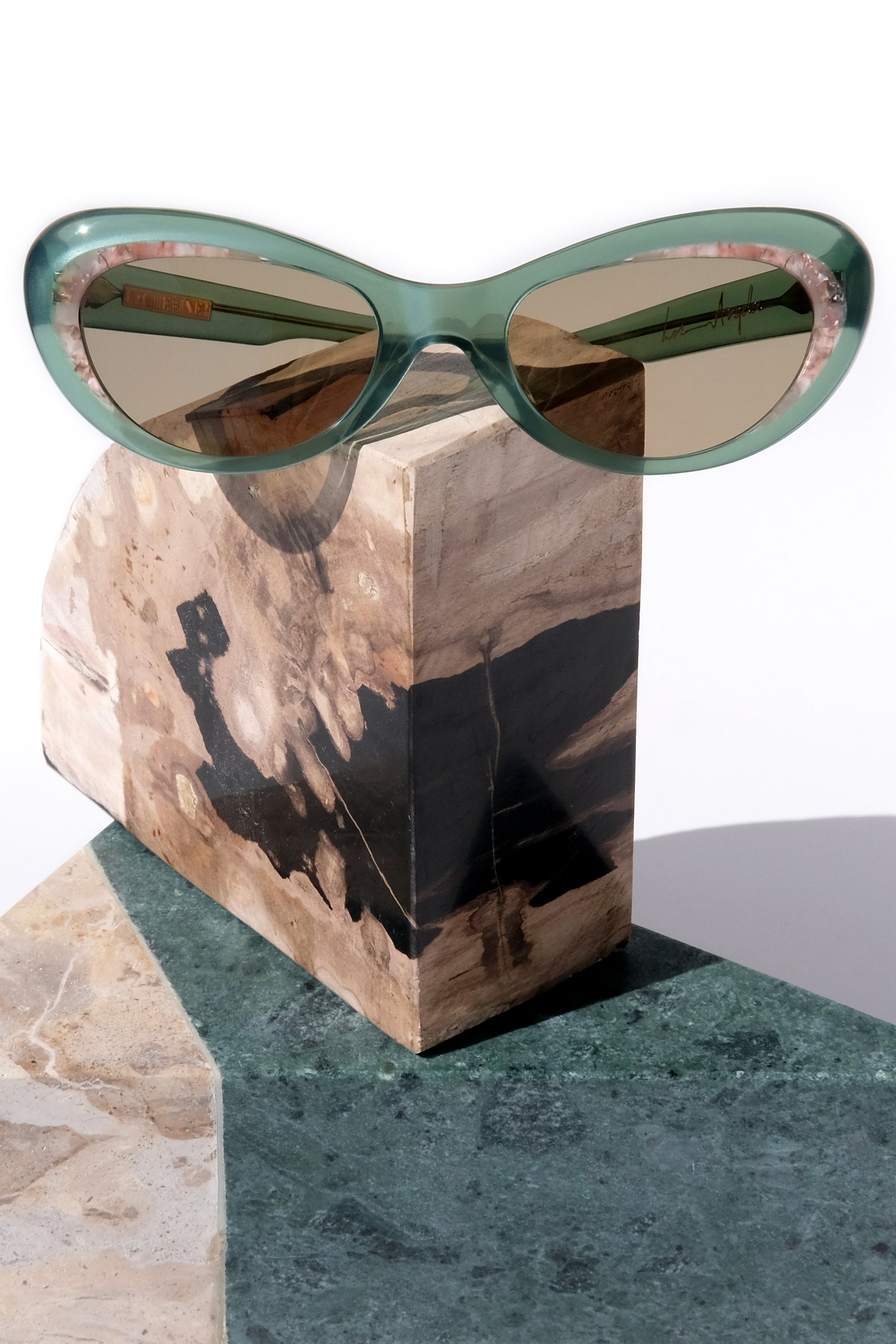 LIGHT GREEN AND PINK CLASSIC CAT EYE SUNGLASSES, GOLD METAL DETAILS. BROWN LENS. ART DECO DESIGN, LIMITED EDITION. DESIGNER EYEWEAR, LUXURY SUNGLASSES. CELEBRITY SUNGLASSES. FEMALE ENTREPRENEUR.