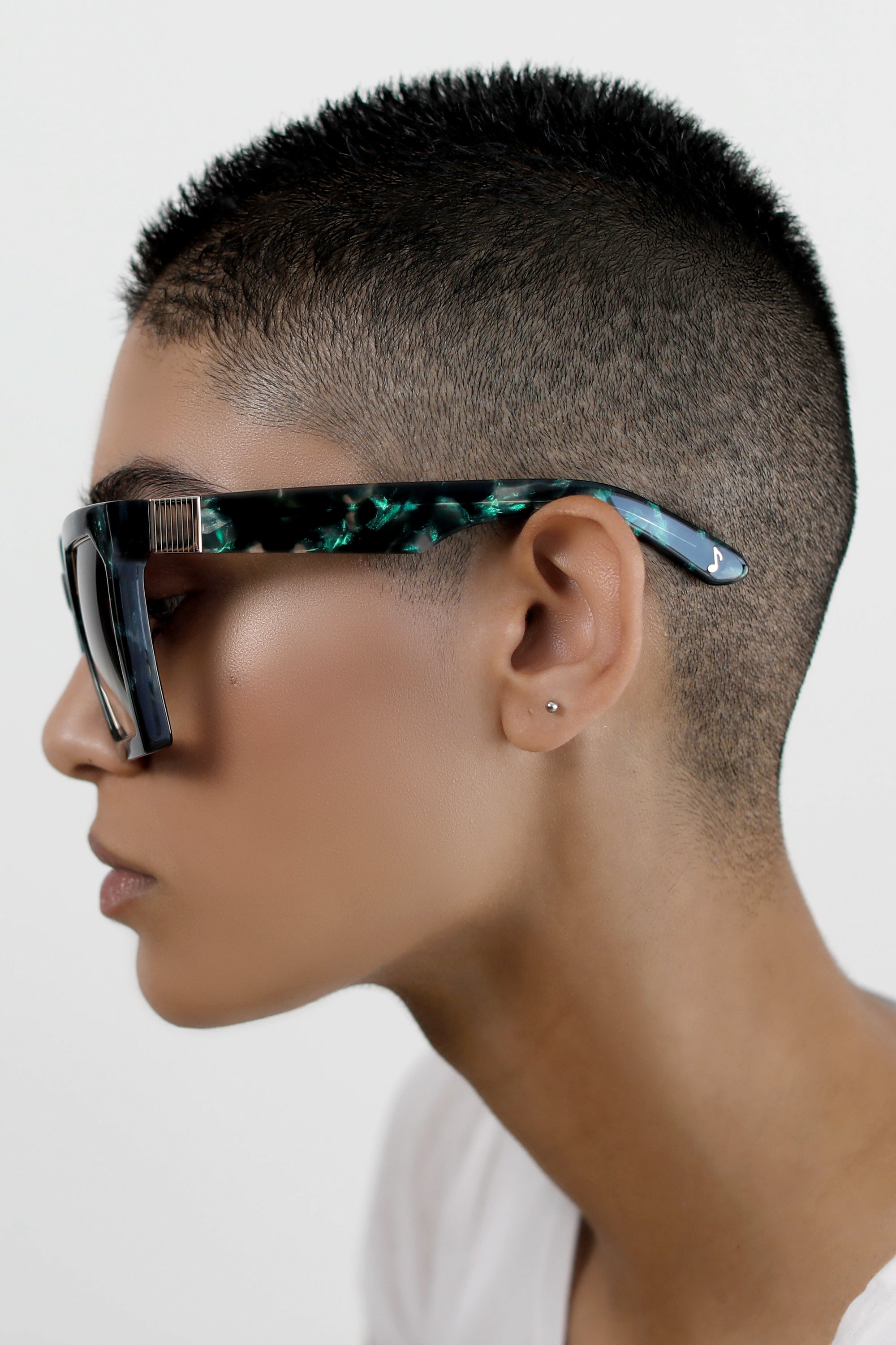 EMERALD GREEN MARBLE OVERSIZED SQUARE UNISEX SUNGLASSES, GOLD METAL DETAILS. BROWN GRADIENT LENS. ART DECO DESIGN, LIMITED EDITION. DESIGNER EYEWEAR, LUXURY SUNGLASSES. CELEBRITY SUNGLASSES. FEMALE ENTREPRENEUR.