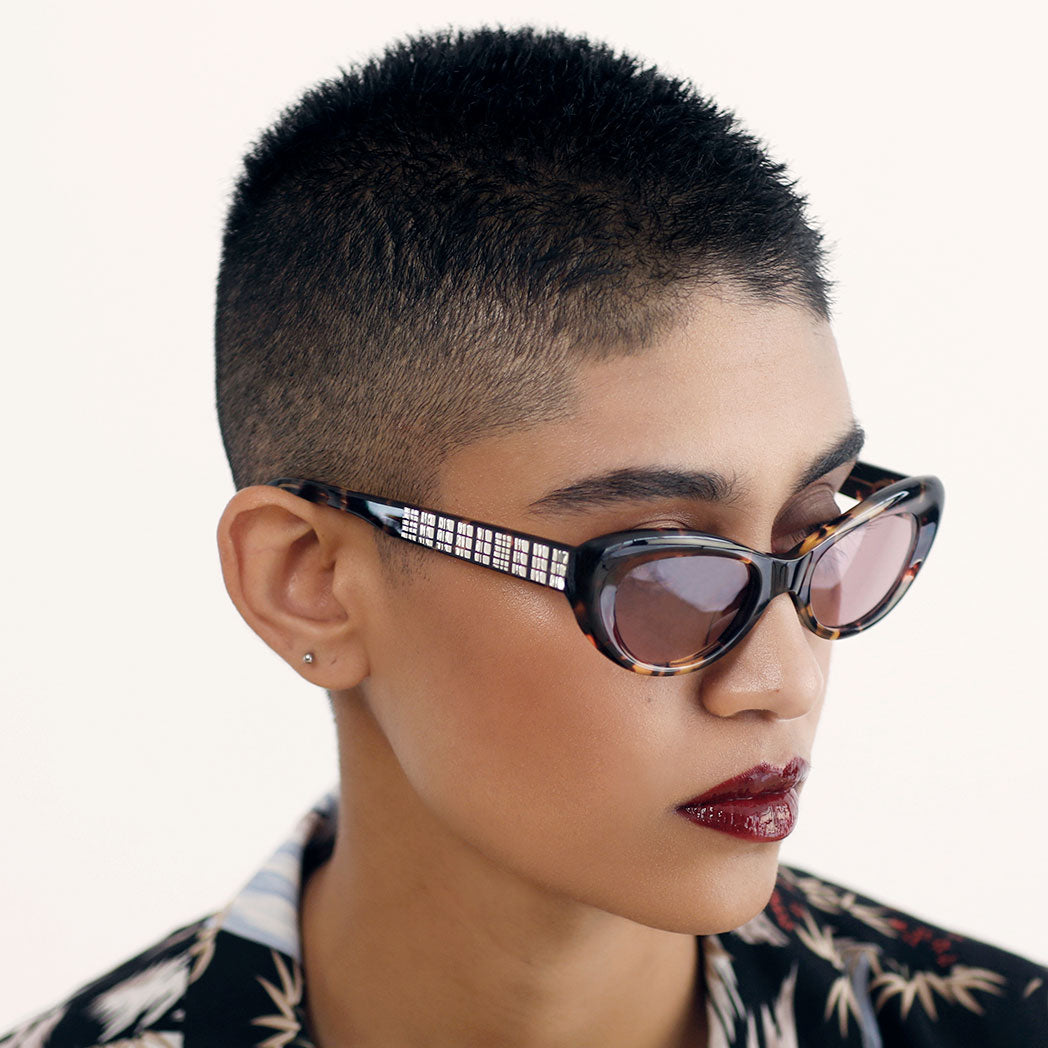 BROWN TORTOISE AND MAROON ACCENTS CLASSIC CAT EYE SUNGLASSES, GOLD METAL DETAILS. RED-BROWN LENS. ART DECO DESIGN, LIMITED EDITION. DESIGNER EYEWEAR, LUXURY SUNGLASSES. CELEBRITY SUNGLASSES. FEMALE ENTREPRENEUR.
