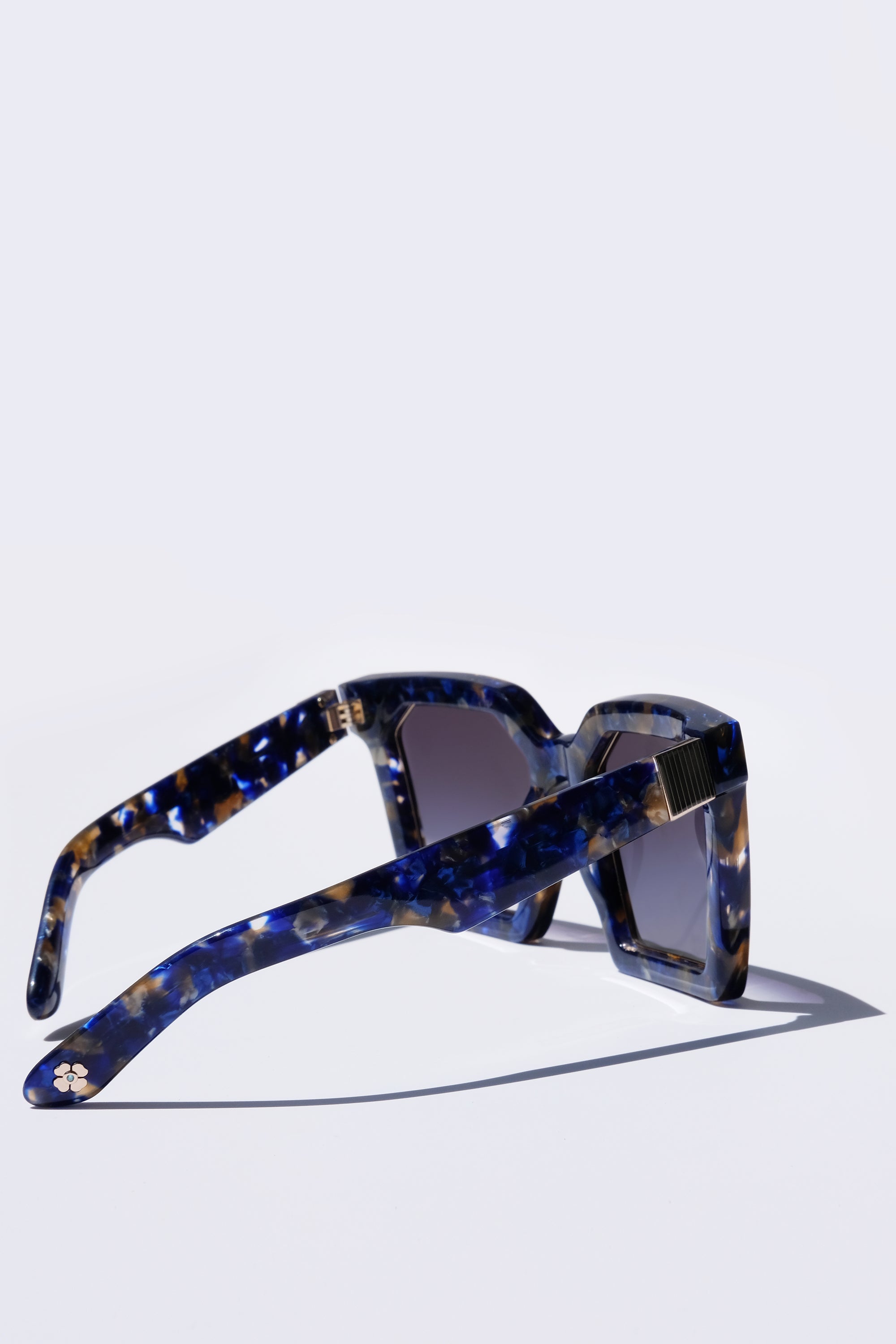 BLUE MARBLE OVERSIZED SQUARE UNISEX SUNGLASSES, GOLD METAL DETAILS. BLUE GREY GRADIENT LENS. ART DECO DESIGN, LIMITED EDITION. DESIGNER EYEWEAR, LUXURY SUNGLASSES. CELEBRITY SUNGLASSES. FEMALE ENTREPRENEUR.