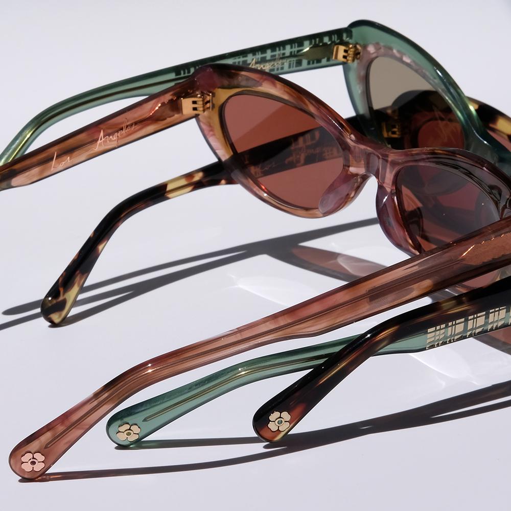PINK AND CARAMEL BROWN ACCENTS CLASSIC CAT EYE SUNGLASSES, ROSE GOLD METAL DETAILS. MAROON LENS. ART DECO DESIGN, LIMITED EDITION. DESIGNER EYEWEAR, LUXURY SUNGLASSES. CELEBRITY SUNGLASSES. FEMALE ENTREPRENEUR